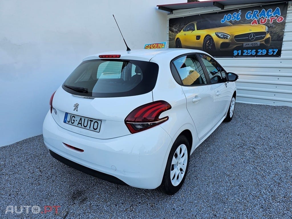 Peugeot 208 1.2 PureTech Access