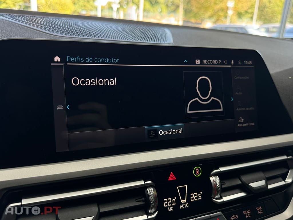 BMW 320 e Touring Auto