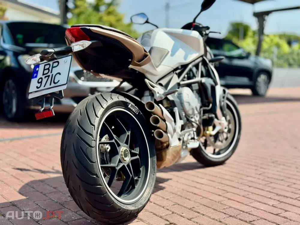 Mv Agusta Brutale MV Agusta Brutale 675