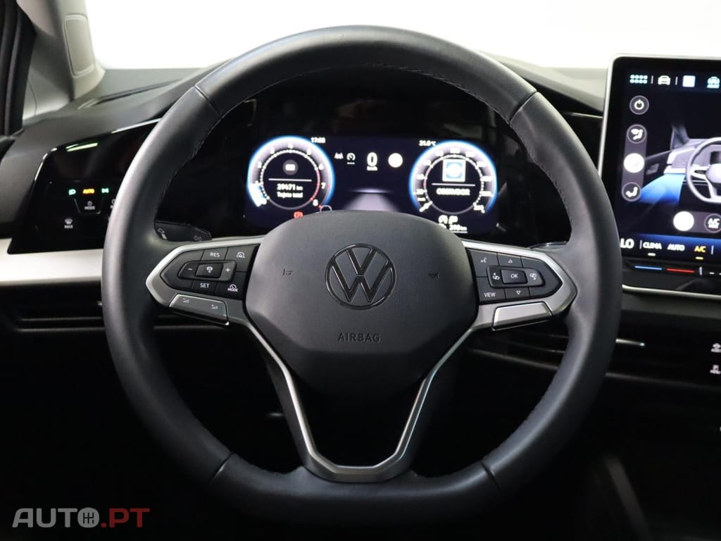 Volkswagen Golf 1.5 TSI URBAN