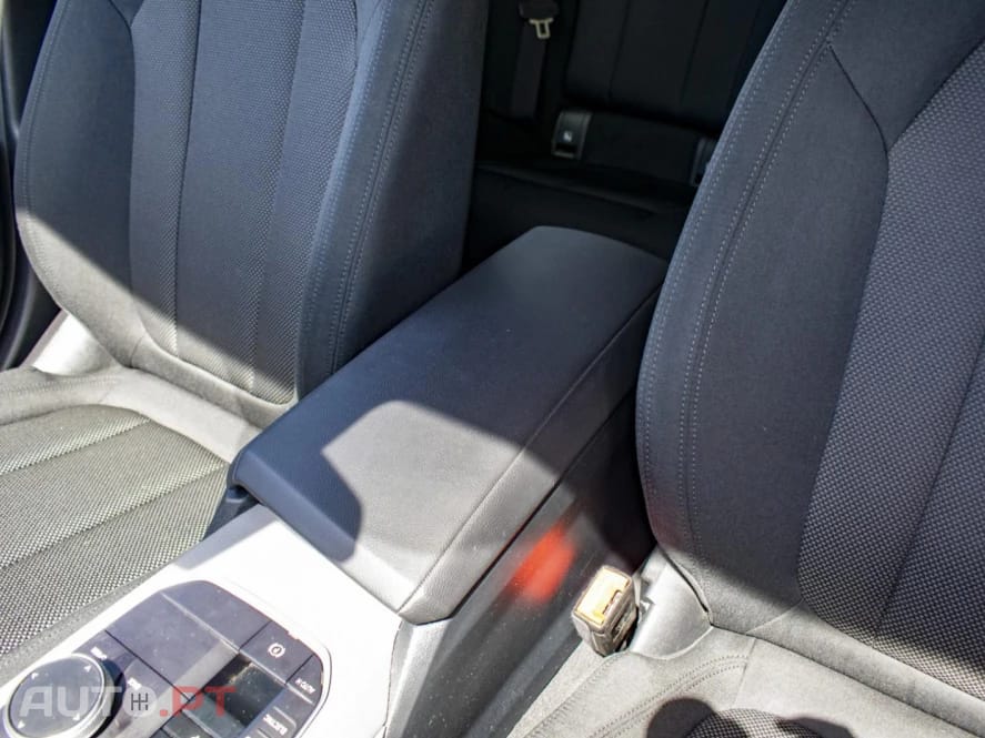 BMW 320 e Touring Auto