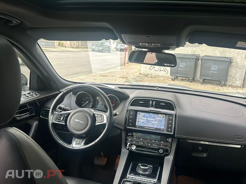 Jaguar F-Pace 2.0 i4D R-Sport Aut.