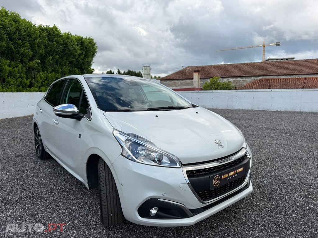 Peugeot 208 1.2 PureTech GT Line