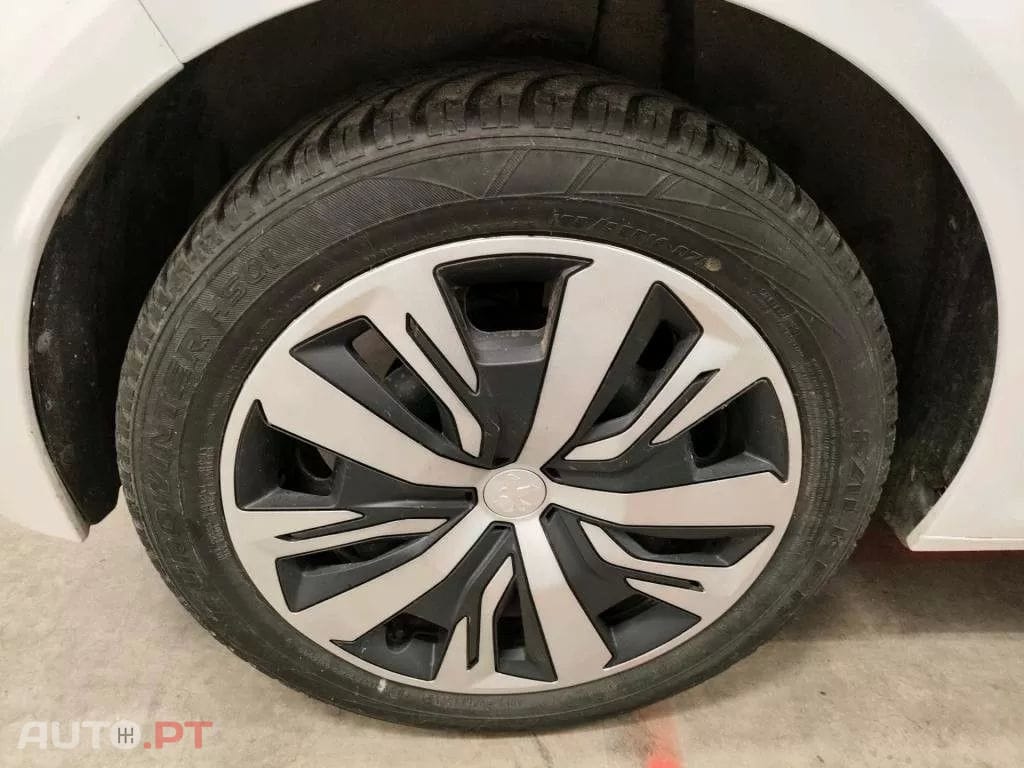 Peugeot 208 1.2 PureTech Active Pack