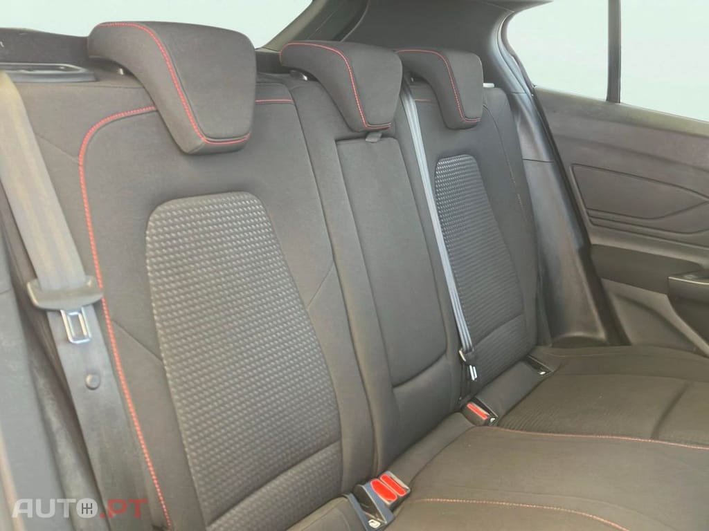 Ford Focus 1.0 EcoBoost MHEV ST-Line