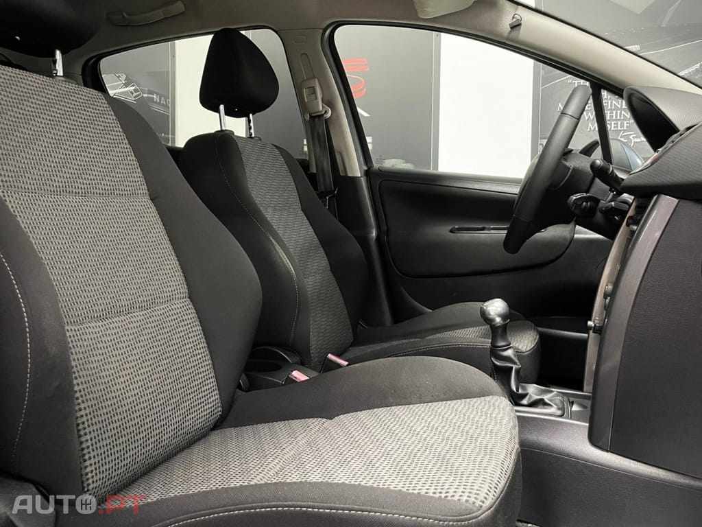 Peugeot 207 1.4 HDi SE Sportium
