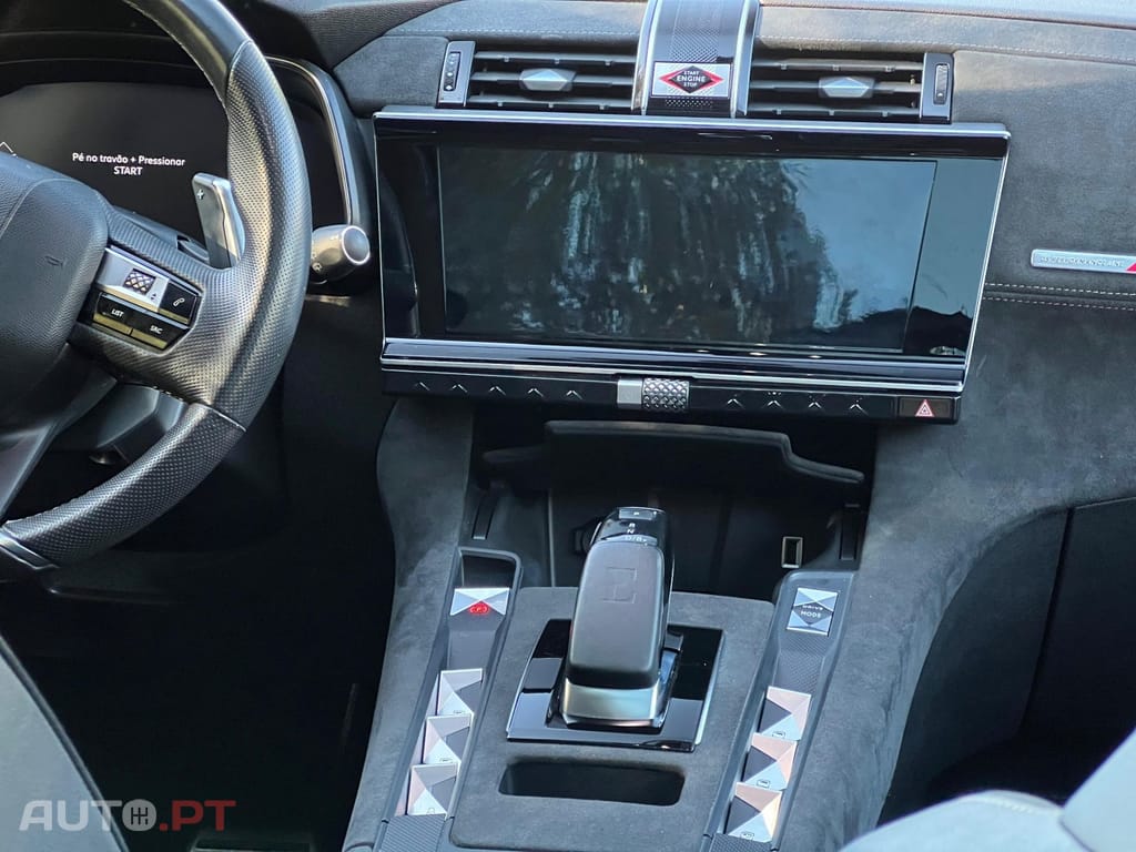 DS DS7 Crossback E-TENSE 225 PERFORMANCE LINE