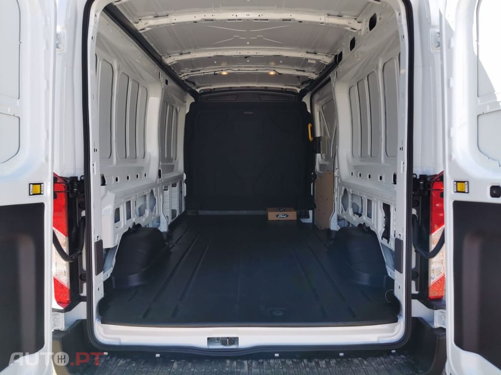 Ford Transit Kasten Trend 350 I.V.A DEDUTÍVEL 