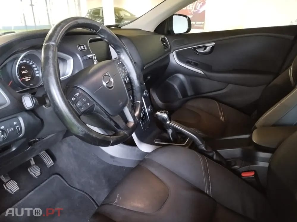Volvo V40 2.0 D2