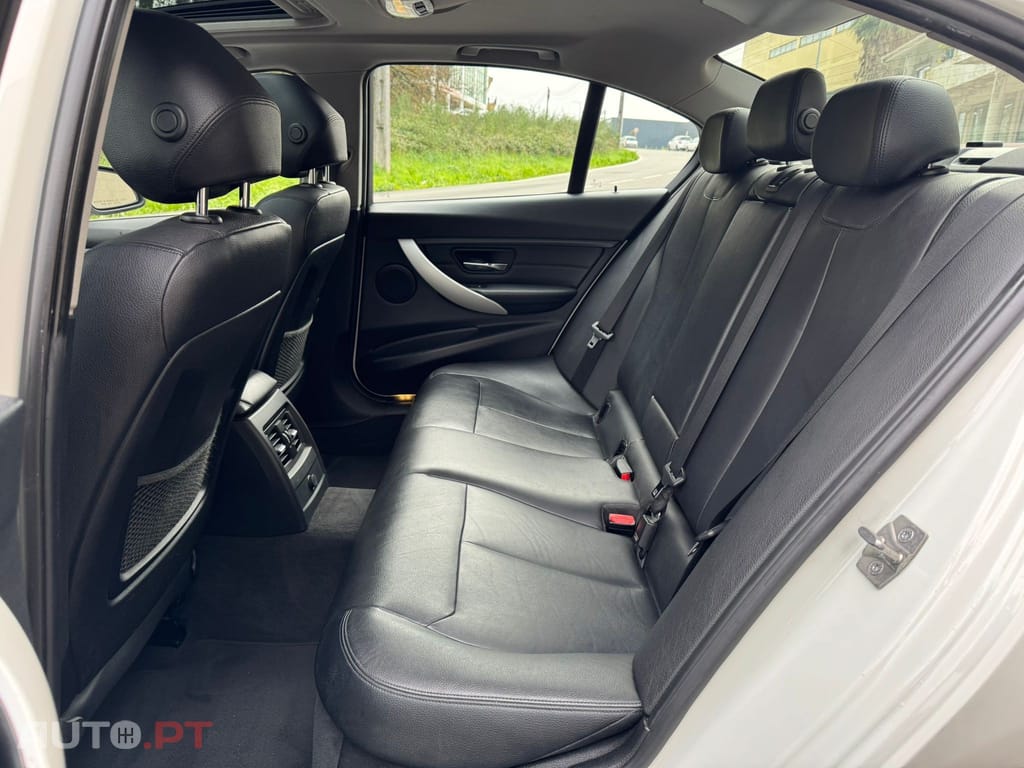 BMW 328 i Auto