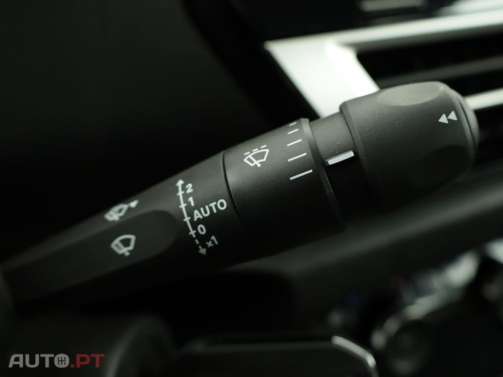 Citroen C4 C4 1.2 PureTech Plus EAT8