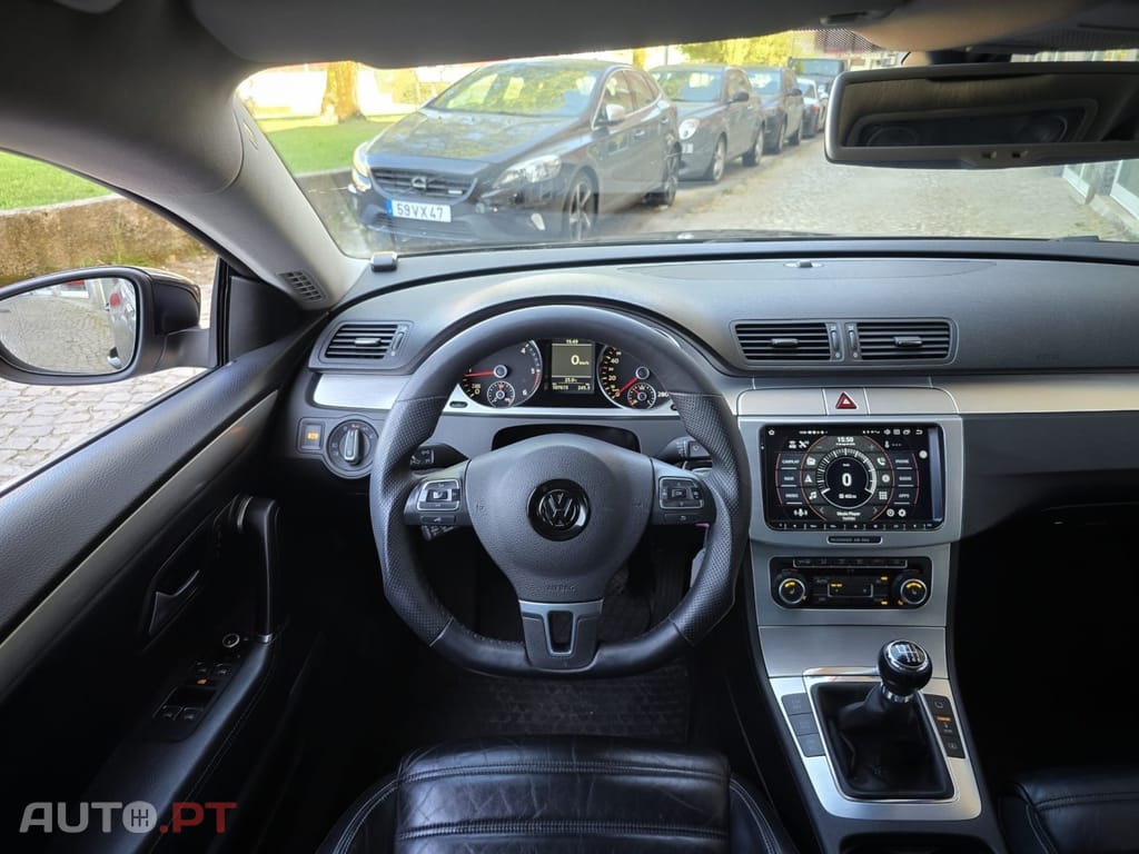 Volkswagen Passat CC 2.0 TDi
