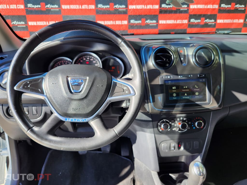 Dacia Sandero Stepway Blue dCi 95 Celebration