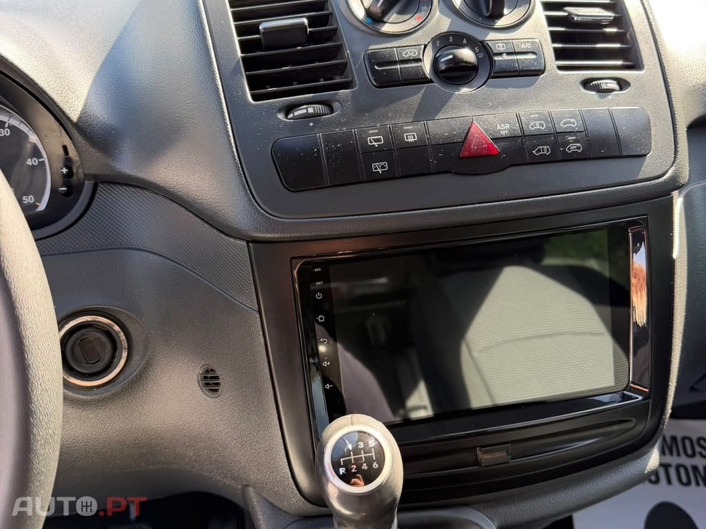 Mercedes-Benz Vito 5 LUGARES