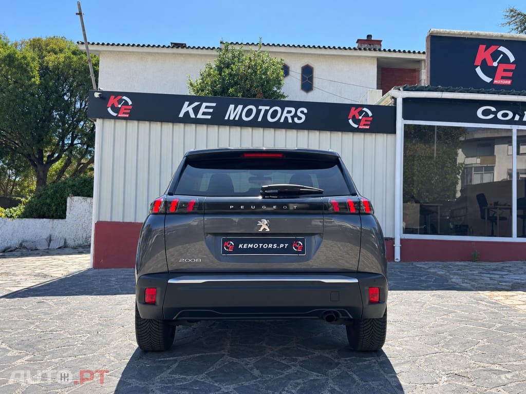 Peugeot 2008 1.2 PureTech Allure Pack EAT8