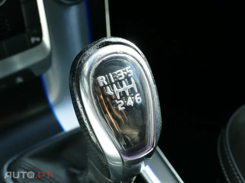 Volvo V40 1.6 D2 R-Design
