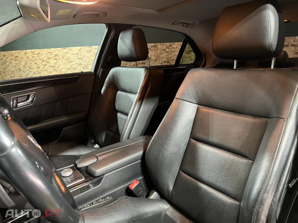 Mercedes-Benz E 350 CDI V6 Avantgarde | 231cv | 133.500 km | Livro Revisões Mercedes