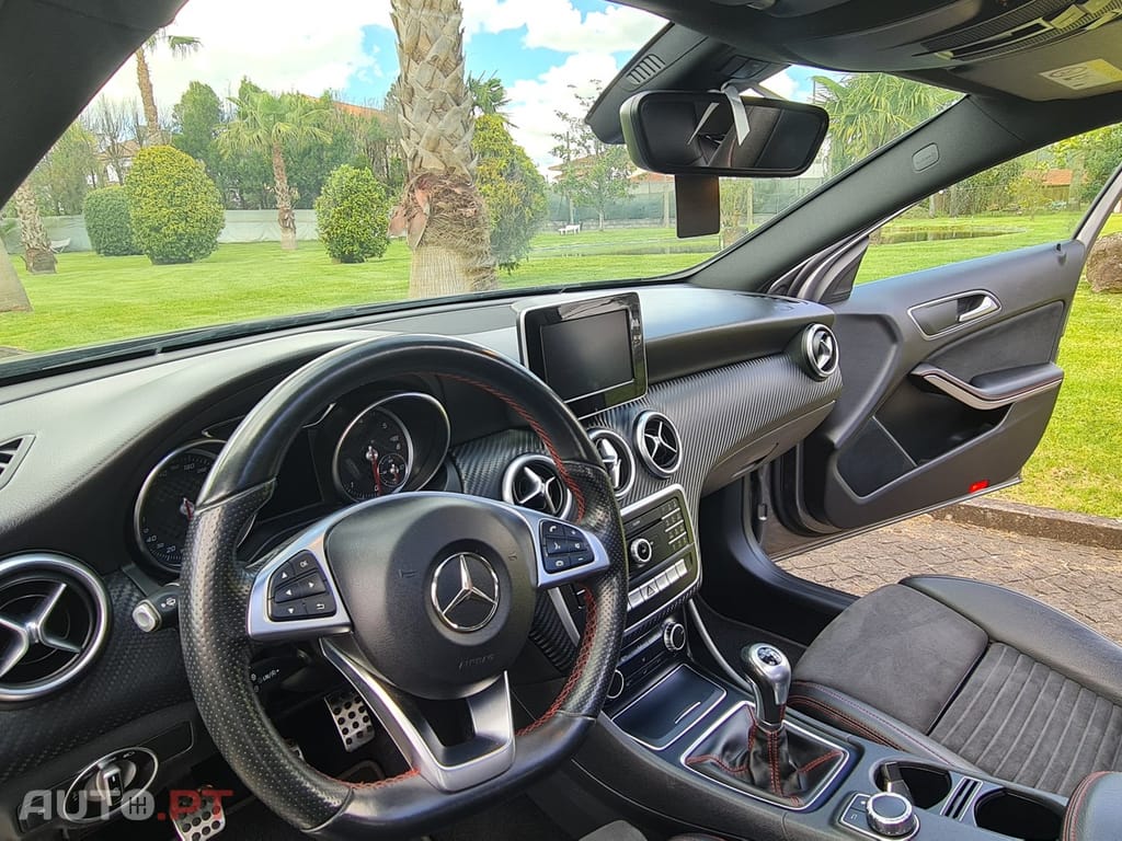 Mercedes-Benz A 180 d AMG Line