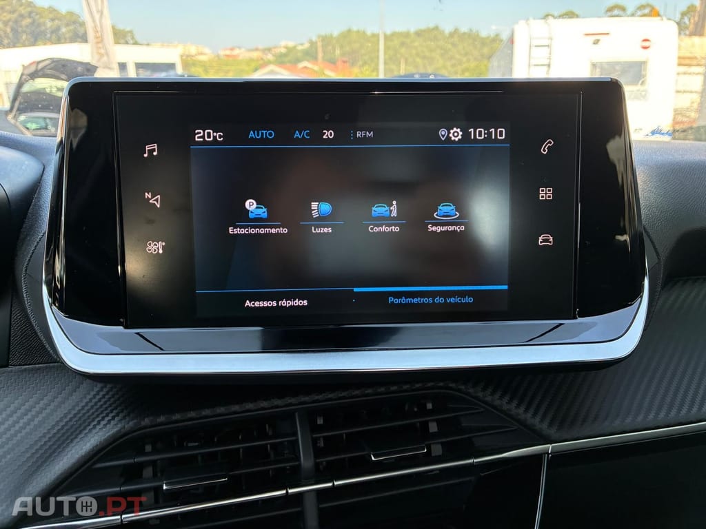Peugeot 2008 1.5 BlueHDi Active EAT8