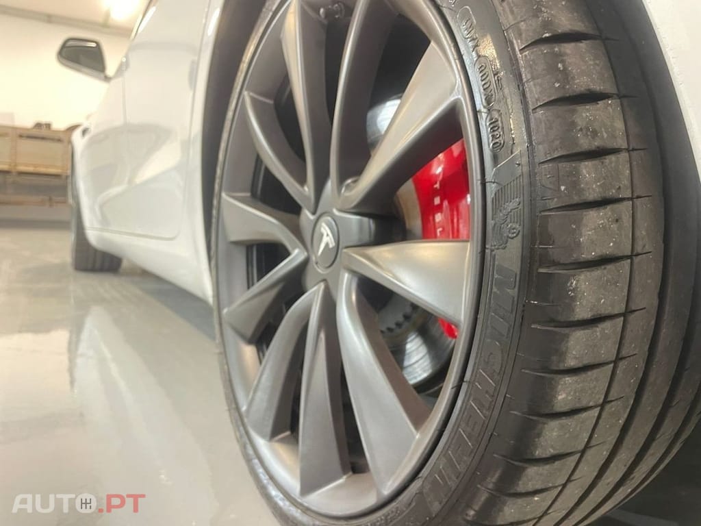 Tesla Model 3 Performance Dual Motor AWD