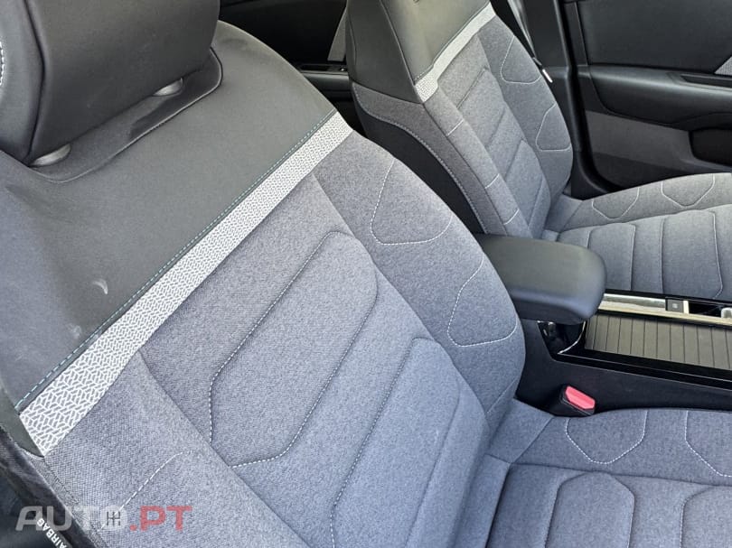 Citroen C4 1.2 PureTech Plus EAT8