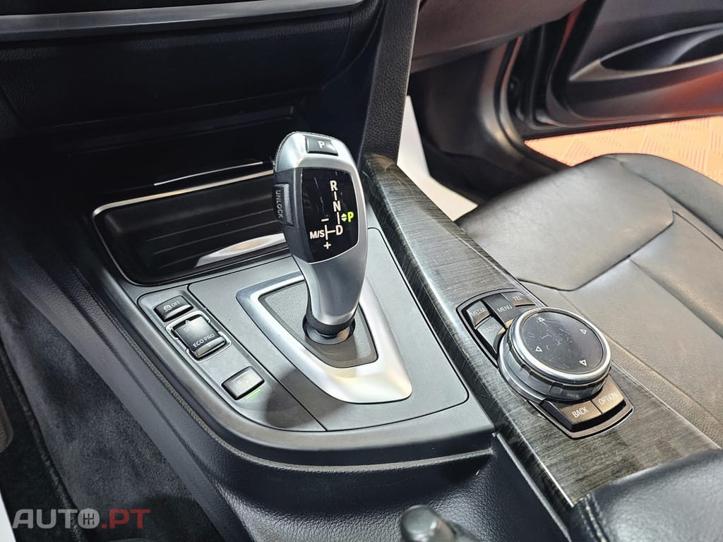 BMW 318 d Touring Auto Pack M