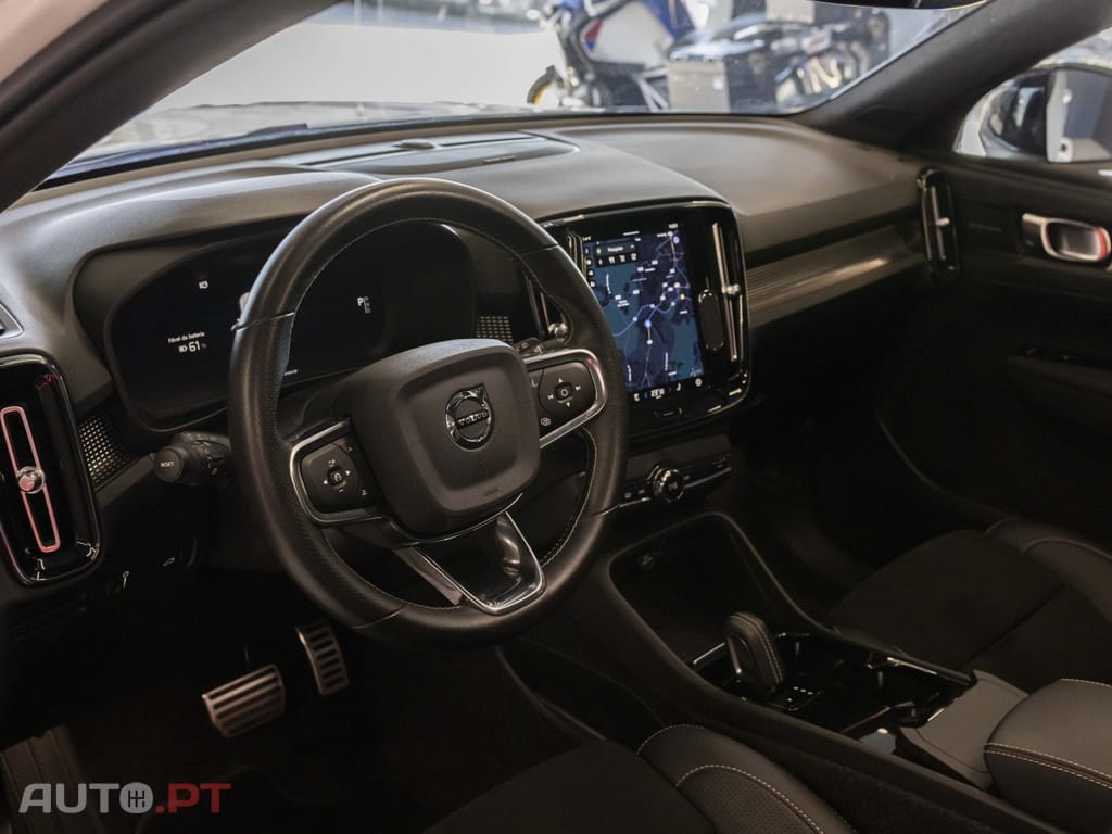 Volvo XC40 P8 AWD Recharge RDesign