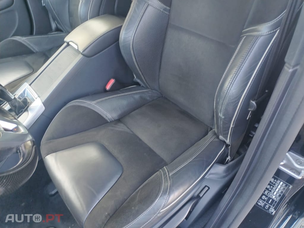 Volvo V60 D3 R-Design