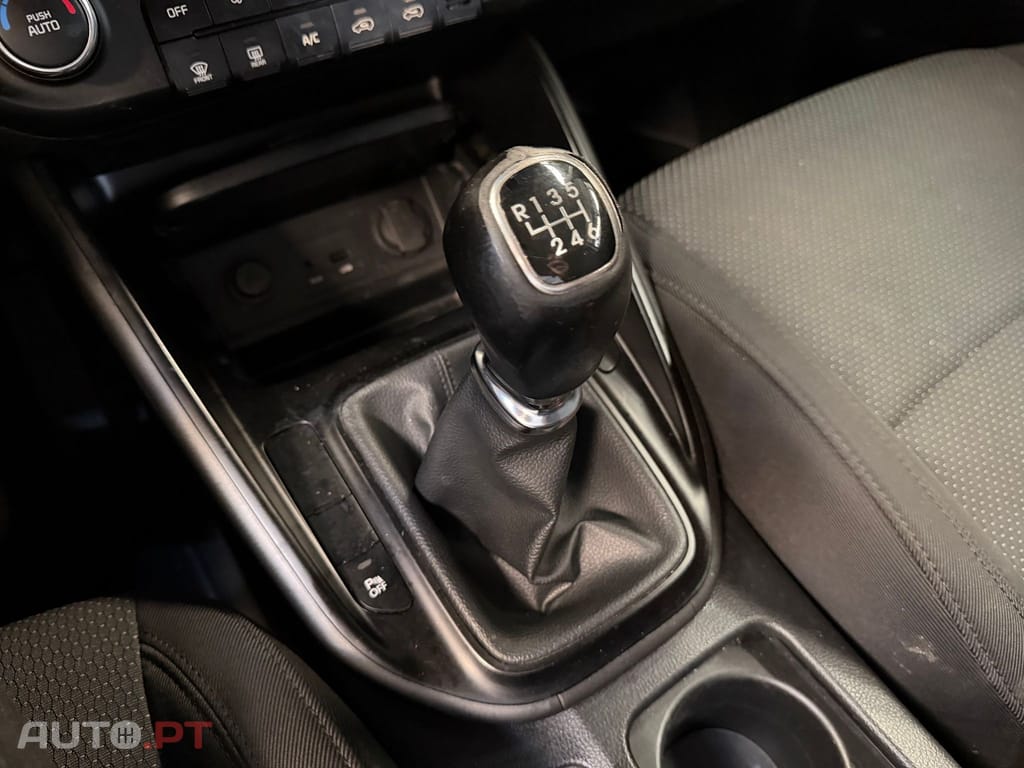 Kia Carens 1,7d 7L