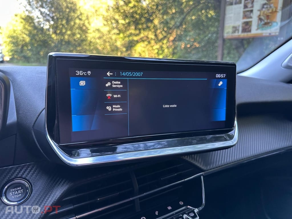 Peugeot 2008 1.5 BlueHDi Allure EAT8