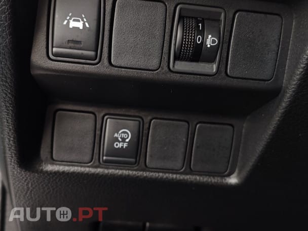 Nissan Qashqai 1.5 dCi N-Connecta J18