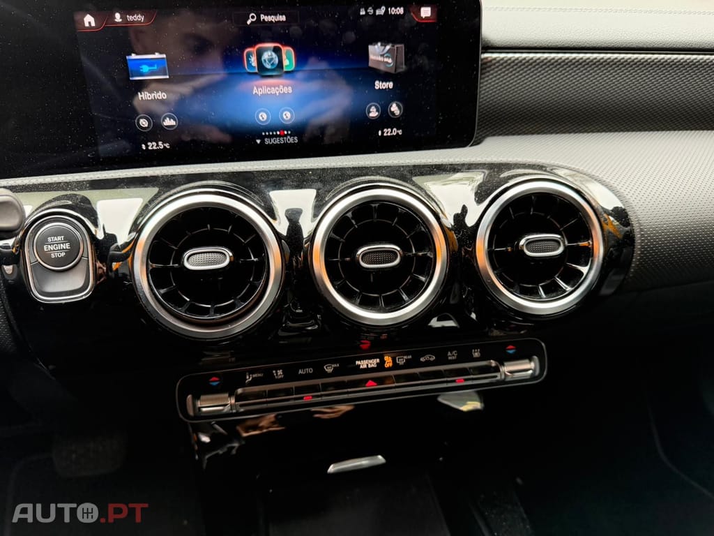 Mercedes-Benz CLA 250 e Progressive