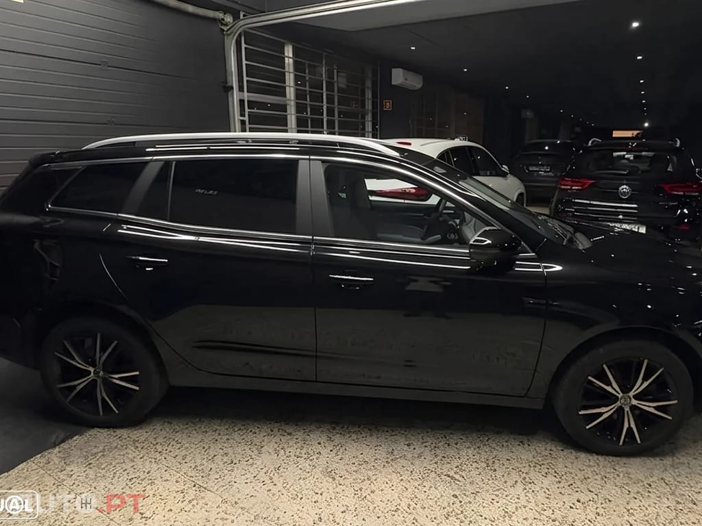 MG MG5 5 Maximal Luxury