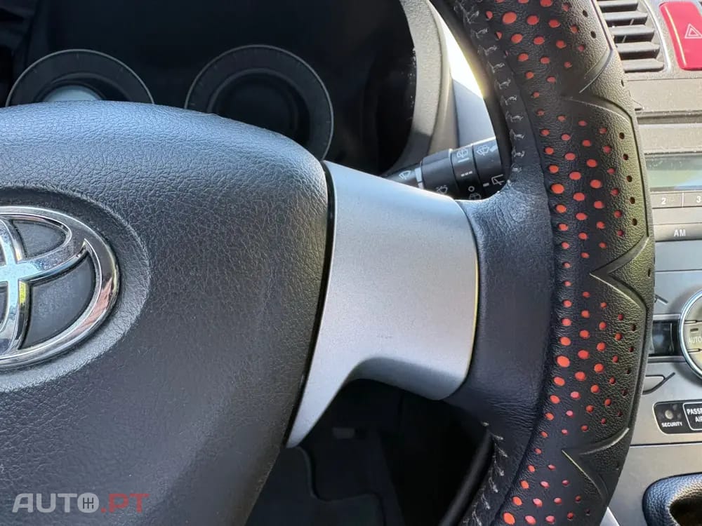 Toyota Auris 1.4 D-4D Sol
