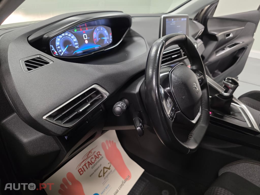 Peugeot 3008 1.5 BlueHDi Active