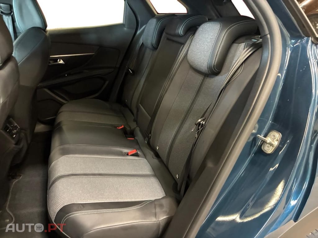 Peugeot 3008 1.2 PureTech Allure Pack EAT8