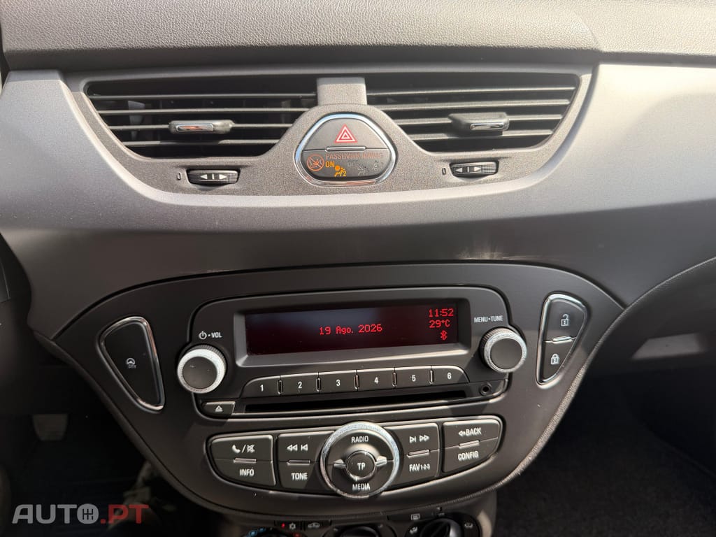 Opel Corsa 1.2 120 Anos