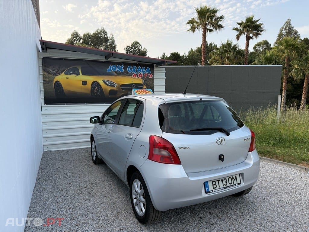 Toyota Yaris 1.0 VVT-i AC