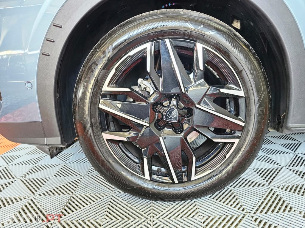 Peugeot 3008 1.2 Hybrid Allure e-DCS6