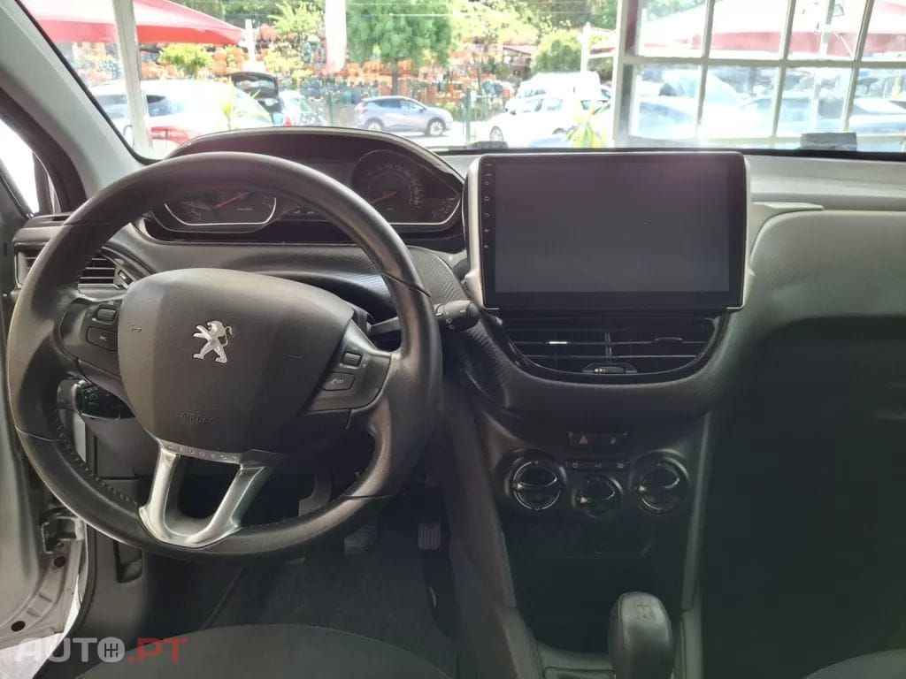 Peugeot 208 1.2 VTi Allure