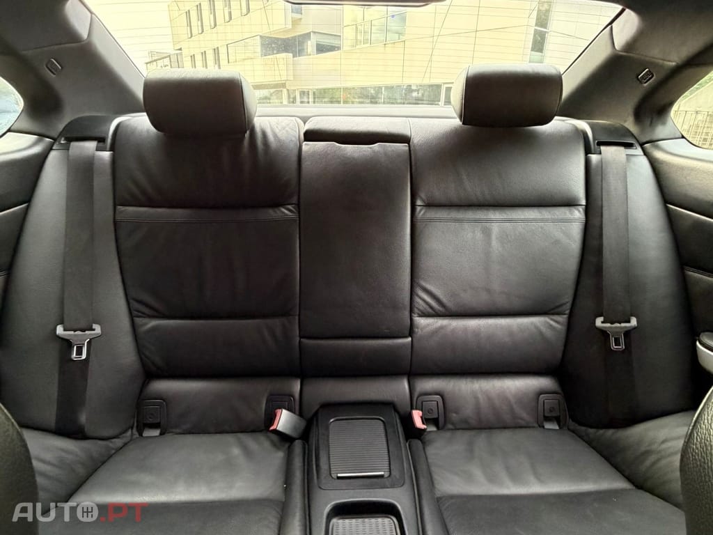 BMW 325 i