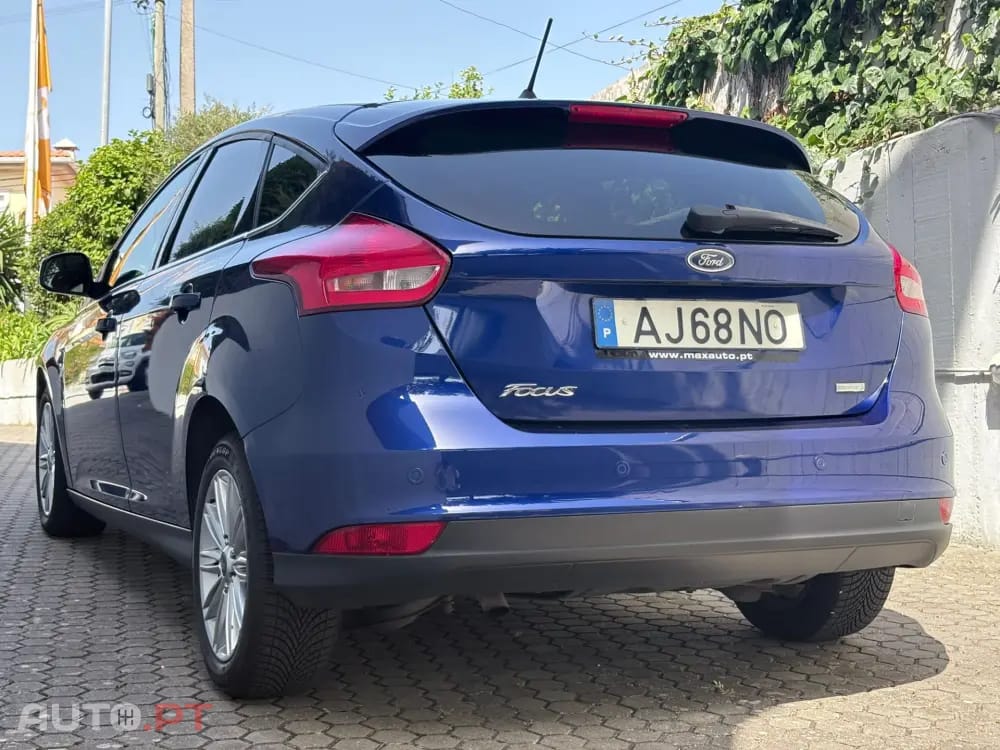 Ford Focus 1.0 EcoBoost S&S COOL&CONNECT DESIGN