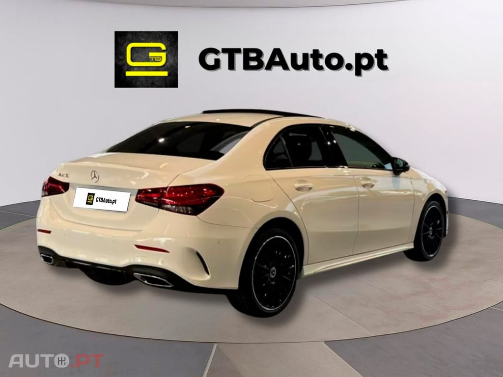 Mercedes-Benz A 250 I.V.A DEDUTIVEL e AMG