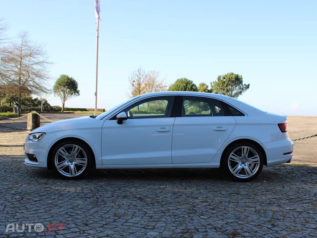 Audi A3 1.6 TDI Business Line Attraction Ultra