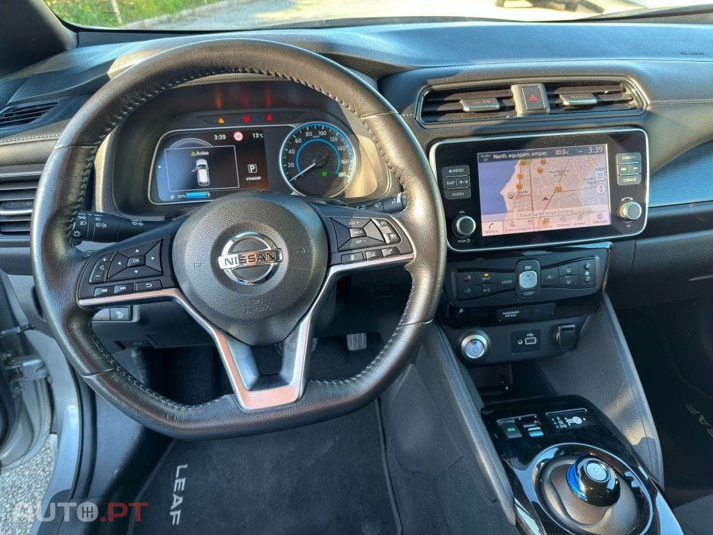 Nissan Leaf Tekna ProPilot Park