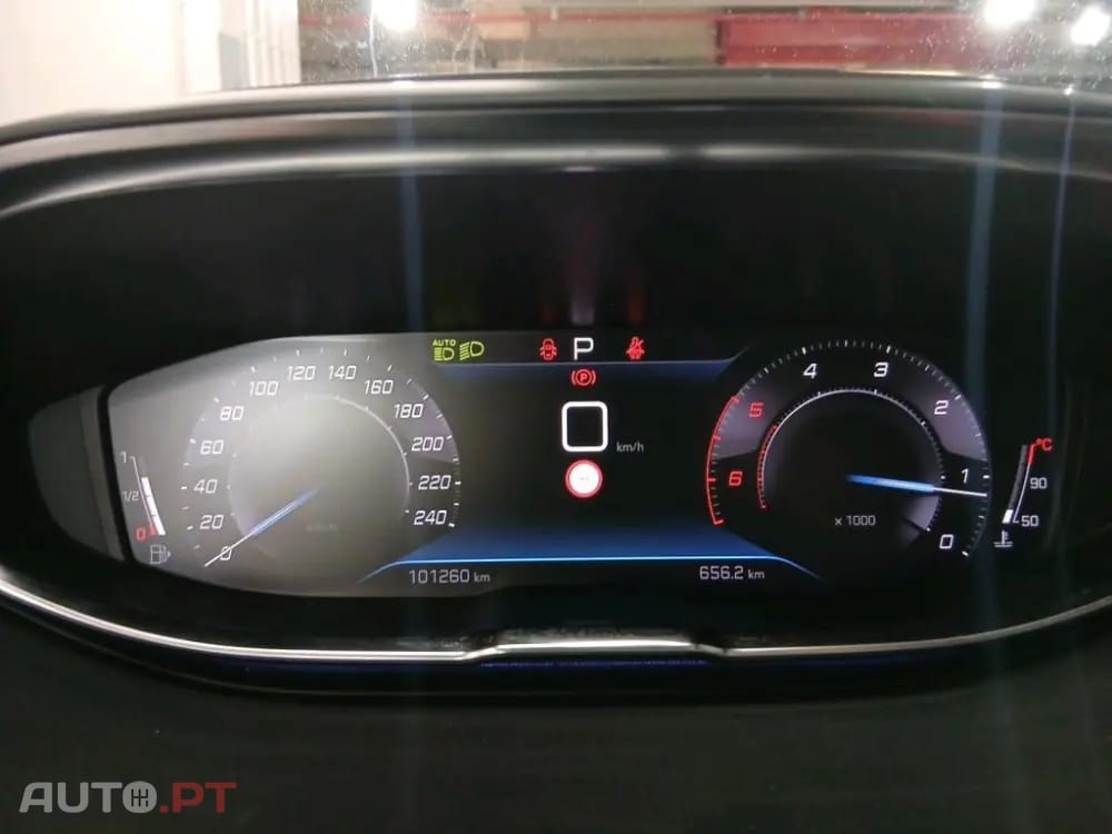 Peugeot 5008 1.5 BlueHDi Allure EAT8