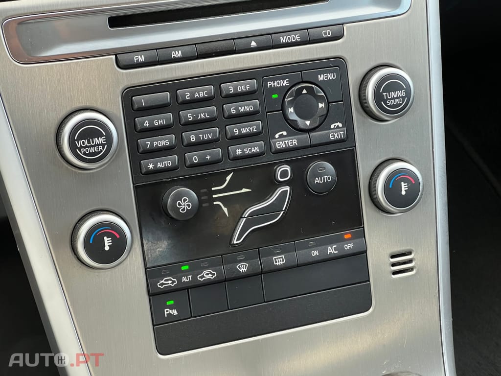 Volvo XC60 2.4 D Drive Momentum