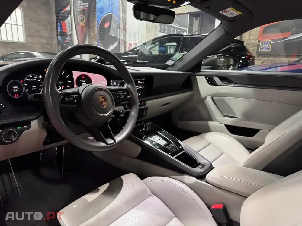 Porsche 911 4S PDK (992)