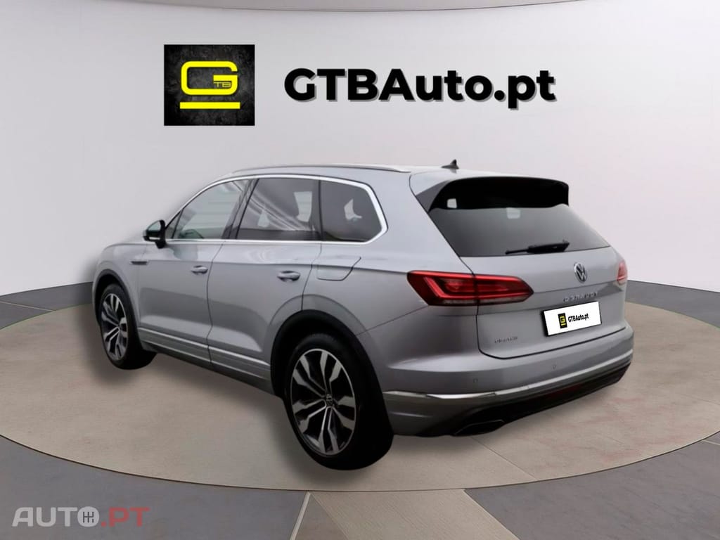 Volkswagen Touareg I.V.A DEDUTIVEL EHYBRID 3.0 V6 