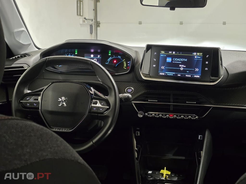 Peugeot E-208 50 kWh Active